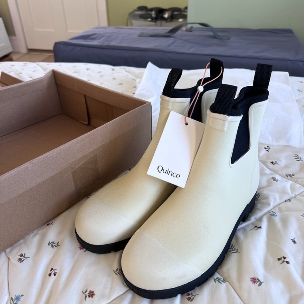 Quince waterproof boot Size 7 New with Tags and Box